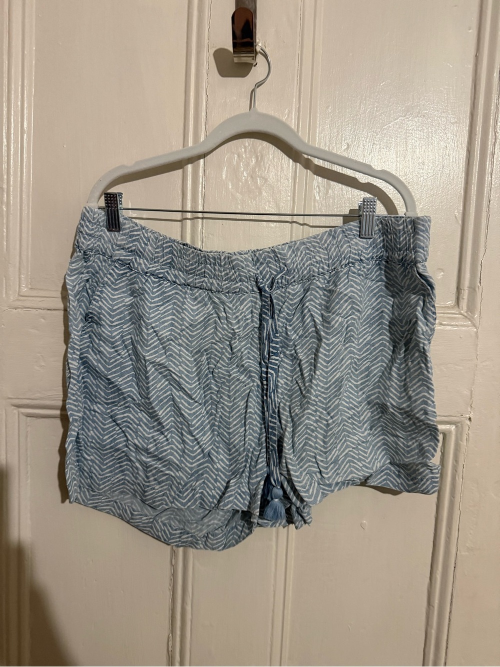 Vineyard Vines Light Blue Chevron Pull-On Athletic Shorts